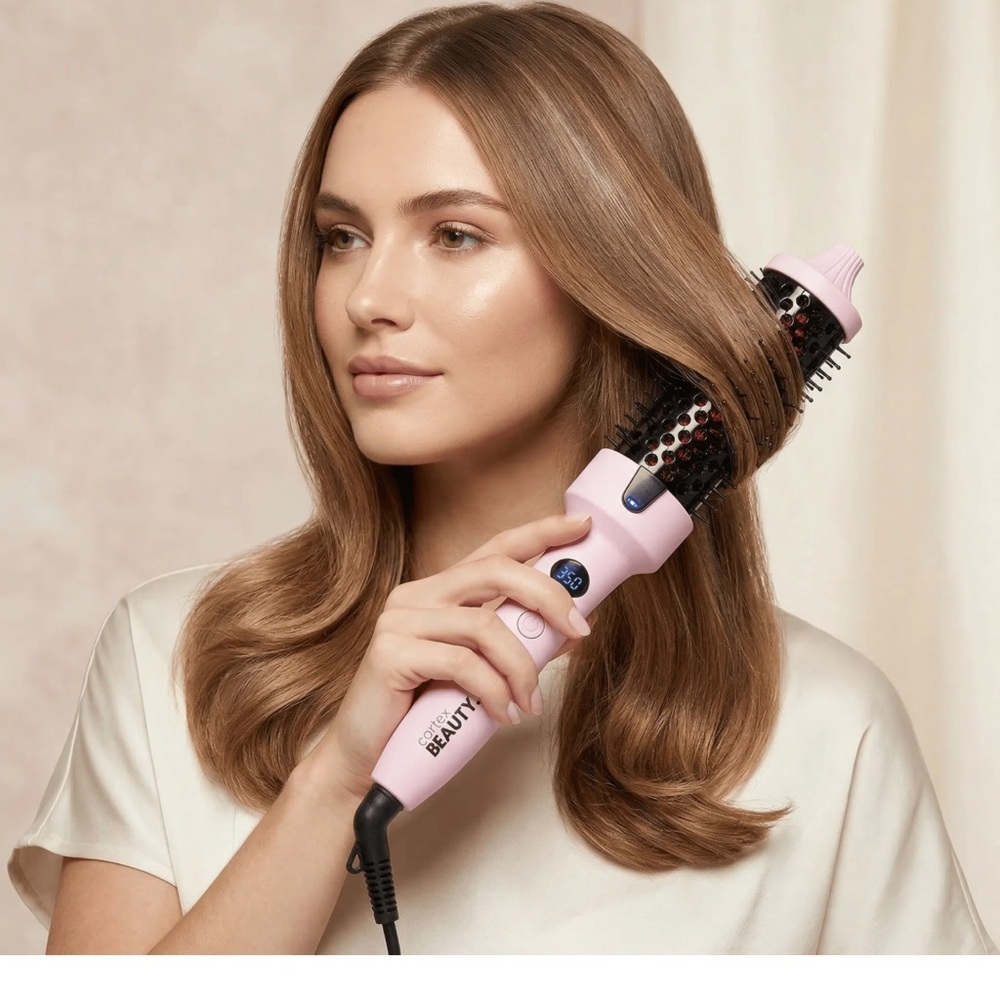 1.5" Digital Infrared & Ionic Thermal Styling Brush
- Women Hair
